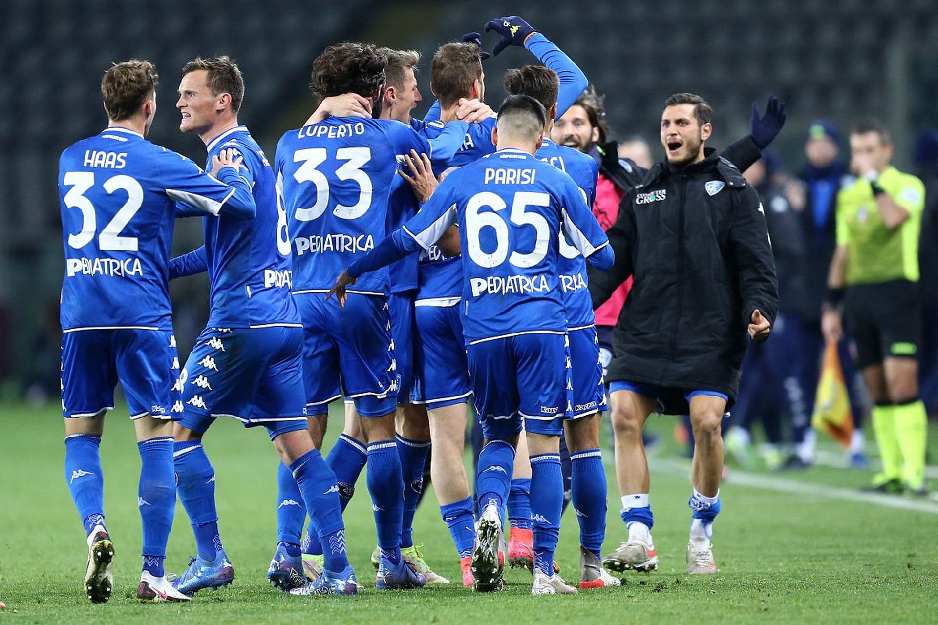 台上书写辉 台上书写辉