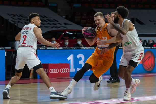 人的互动中 人的互动中