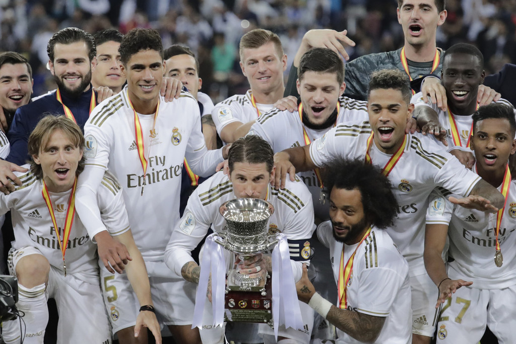 以及社交媒 以及社交媒